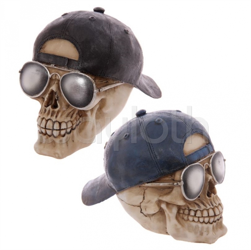 skull mit cap